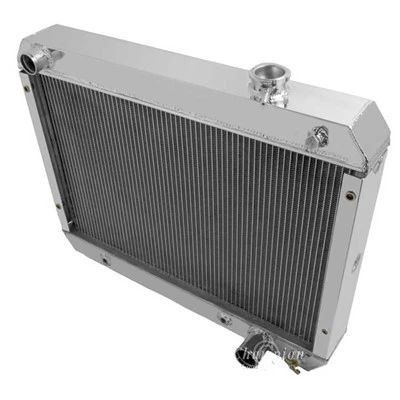 Radiatore industriale personalizzato in fabbrica Radiatore per auto da corsa in alluminio